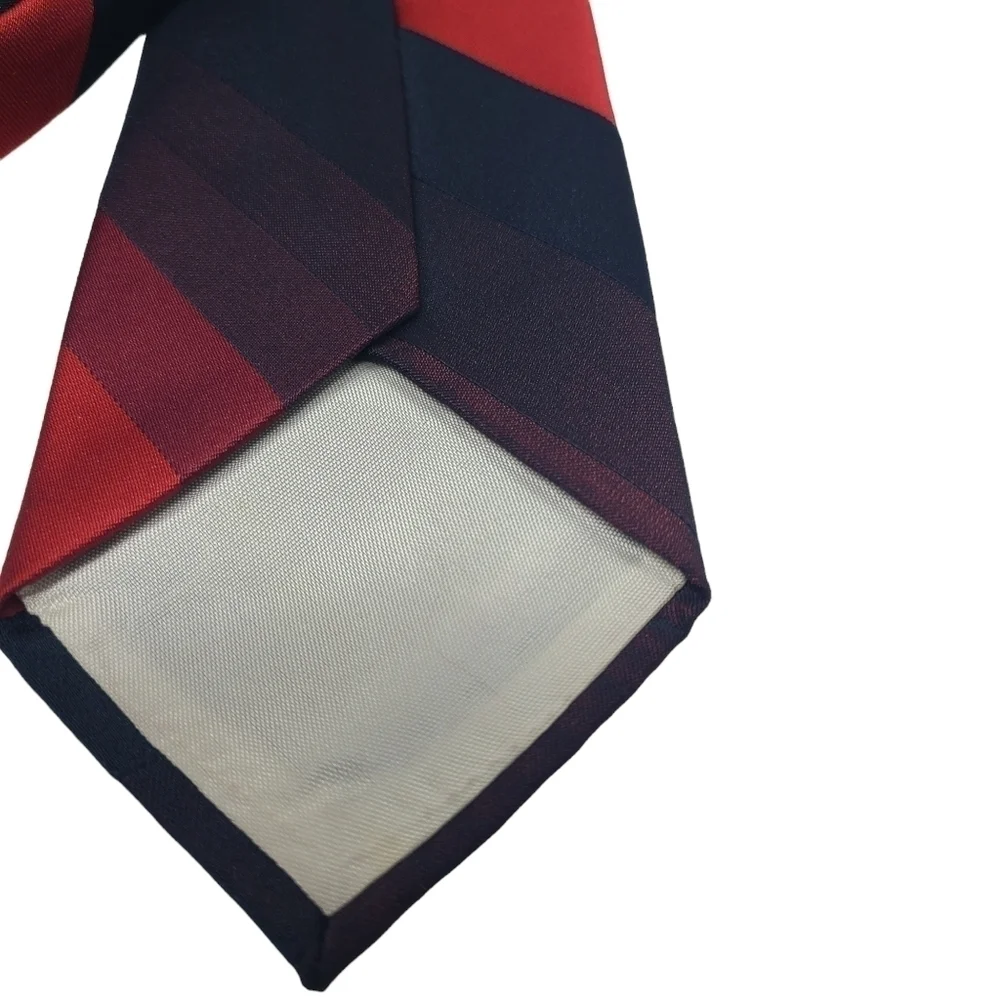 Oscar de la Renta | Men's Red and Blue Ombre Diagonal Striped Tie (One Size)